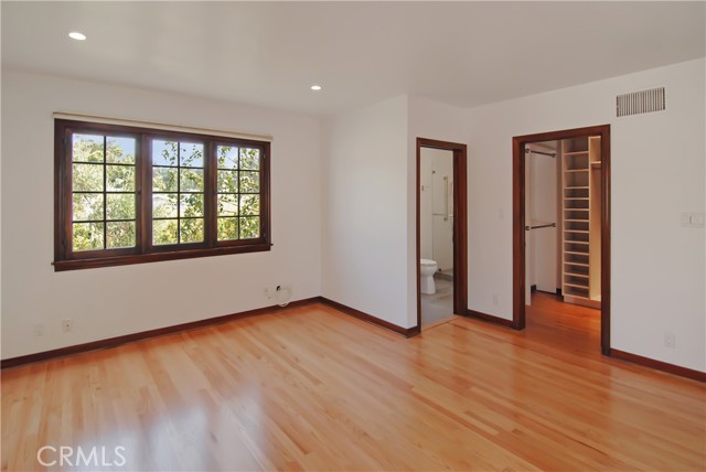 Detail Gallery Image 13 of 16 For 2538 Aiken, Los Angeles,  CA 90064 - 3 Beds | 2 Baths