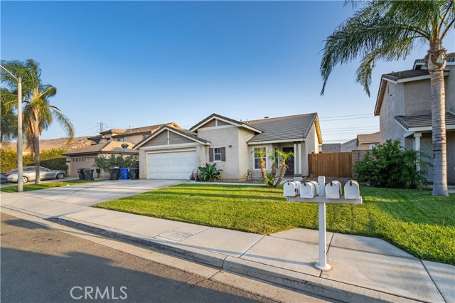 15367 Brandon Ln, Fontana, CA 92337