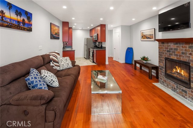 565 Esplanade, Redondo Beach, California 90277, 1 Bedroom Bedrooms, ,1 BathroomBathrooms,Residential,Sold,Esplanade,PV17218278