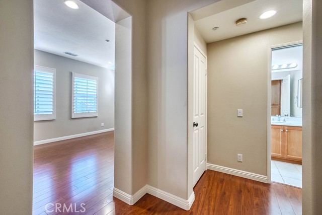 45 Olivehurst, Irvine CA: https://media.crmls.org/medias/5c1bb9fa-0507-401a-89b4-e277fad4a0c0.jpg