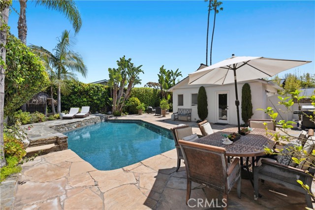 Detail Gallery Image 18 of 21 For 540 De Anza Dr, Corona Del Mar,  CA 92625 - 4 Beds | 3/1 Baths