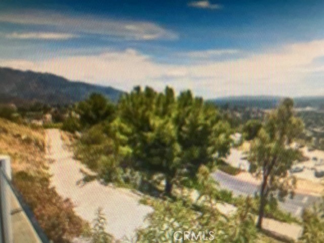 752 Galaxy Heights Drive, La Canada Flintridge CA: https://media.crmls.org/medias/5c1cc8de-00f3-48cb-818f-de561cc187dc.jpg