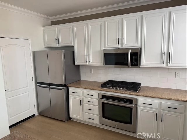 Detail Gallery Image 6 of 27 For 45763 Klamath Ct, Temecula,  CA 92592 - 3 Beds | 2/1 Baths