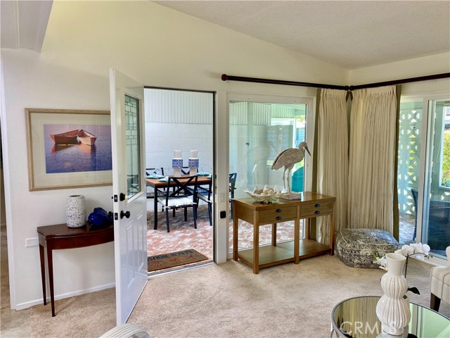 Detail Gallery Image 11 of 32 For 1241 Knollwood Rd, M4 46e, Seal Beach,  CA 90740 - 2 Beds | 1 Baths