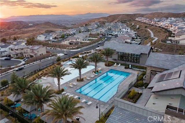 Detail Gallery Image 35 of 49 For 18175 Meridian Ln, Saugus,  CA 91350 - 3 Beds | 2/1 Baths