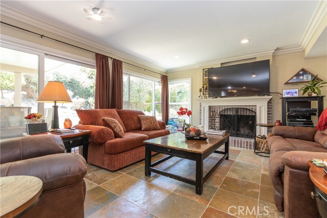 31032 Via Estenaga, San Juan Capistrano CA: https://media.crmls.org/medias/5c1ed315-74ff-4027-b612-4dbbace495d4.jpg