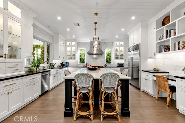 4164 Sunnyslope Avenue, Sherman Oaks CA: https://media.crmls.org/medias/5c1edaea-4afc-40ca-bd47-8e13615cdb9d.jpg