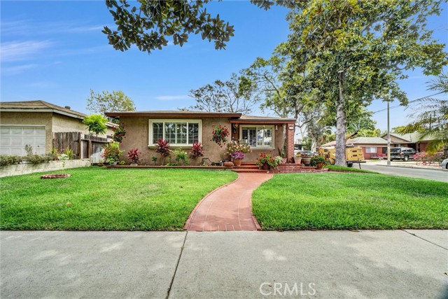 Detail Gallery Image 30 of 30 For 2300 Gale Ave, Long Beach,  CA 90810 - 3 Beds | 1 Baths