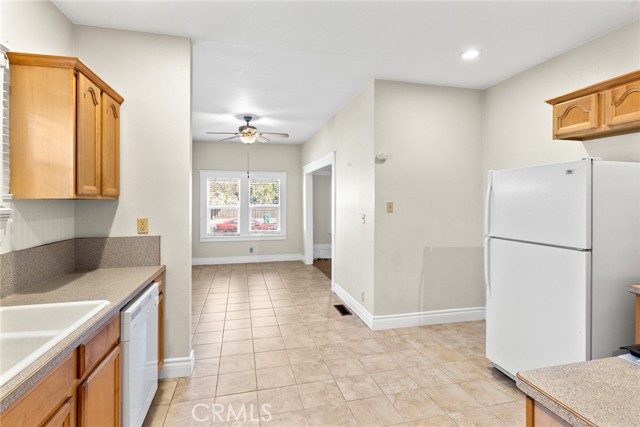 Detail Gallery Image 11 of 26 For 1224 Locust, Chico,  CA 95928 - 4 Beds | 2 Baths