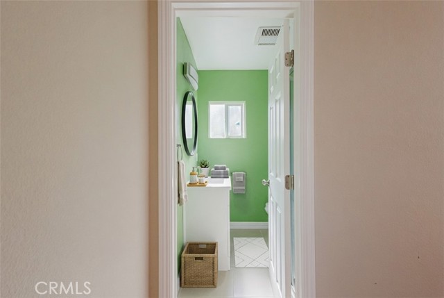 Detail Gallery Image 9 of 35 For 2226 Hauser Bld, Los Angeles,  CA 90016 - 3 Beds | 2 Baths