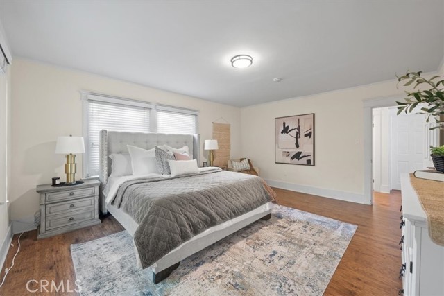 268 S Norton Avenue, Los Angeles CA: https://media.crmls.org/medias/5c1fe776-4621-454a-b60b-b40fc293b8c1.jpg