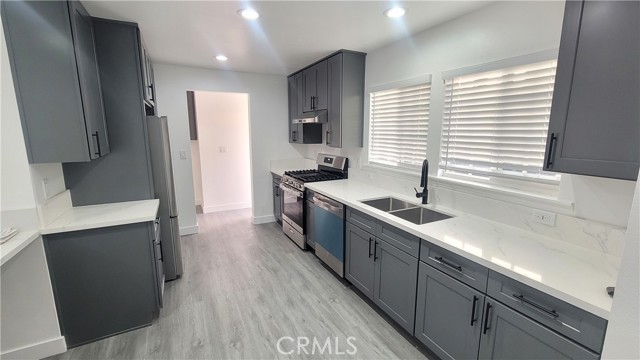 Detail Gallery Image 9 of 36 For 1605 E Santa Ana, Anaheim,  CA 92805 - 3 Beds | 2 Baths