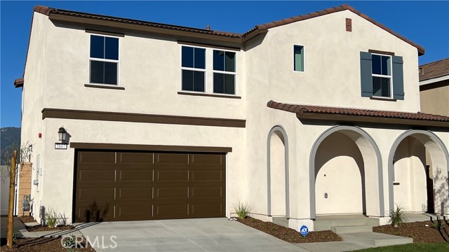 Detail Gallery Image 2 of 34 For 2607 Hannah Creek Ln, Rialto,  CA 92377 - 4 Beds | 3 Baths