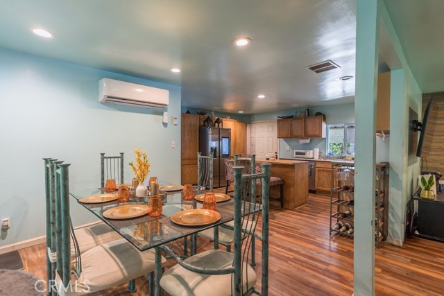 Detail Gallery Image 13 of 43 For 23500 the Old Rd #35,  Newhall,  CA 91321 - 3 Beds | 2 Baths