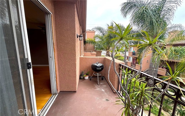 21854 S Vermont Avenue, Torrance CA: https://media.crmls.org/medias/5c21ab27-908e-400d-b273-163901747235.jpg