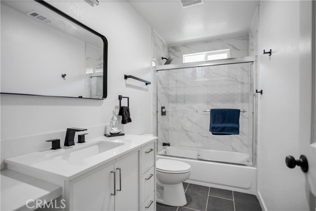 33140 Hill, Lake Elsinore CA: https://media.crmls.org/medias/5c223689-e1a0-4103-b6f0-63f0d5a2289c.jpg