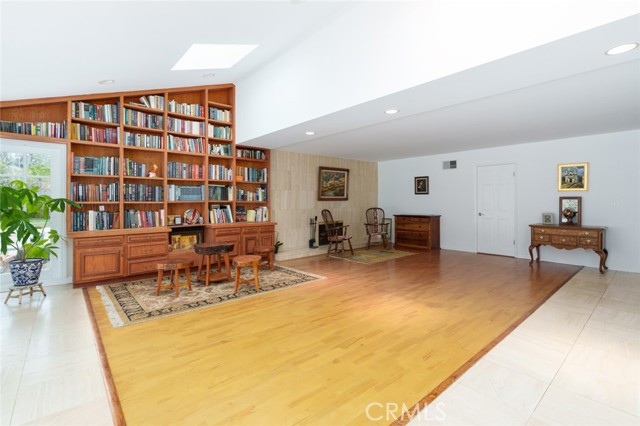 40 Club View Lane, Rolling Hills Estates, California 90274, 5 Bedrooms Bedrooms, ,3 BathroomsBathrooms,Residential,Sold,Club View,PW22062532