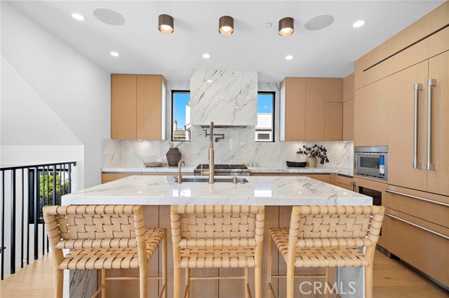 Detail Gallery Image 13 of 54 For 612 1/2 Begonia, Corona Del Mar,  CA 92625 - 2 Beds | 2/1 Baths