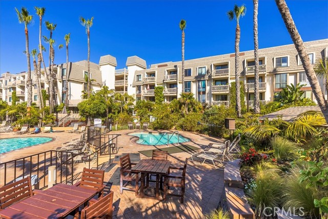 Detail Gallery Image 31 of 49 For 999 N Pacific #F103,  Oceanside,  CA 92054 - 1 Beds | 1 Baths