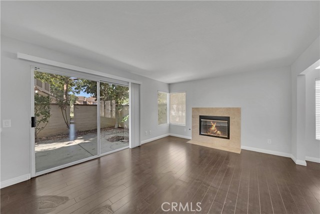 Detail Gallery Image 5 of 21 For 2565 Calle Benavente, Tustin,  CA 92782 - 3 Beds | 2/1 Baths