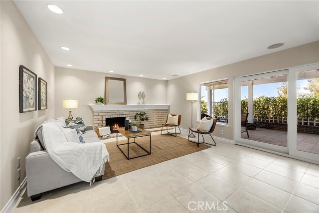 Image 19 of 59 For 897 Kings Canyon Road