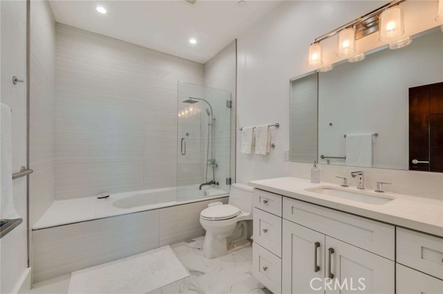 11837 Rideout Way, Whittier CA: https://media.crmls.org/medias/5c27436c-a698-4fe2-9b07-e8e551745b8b.jpg