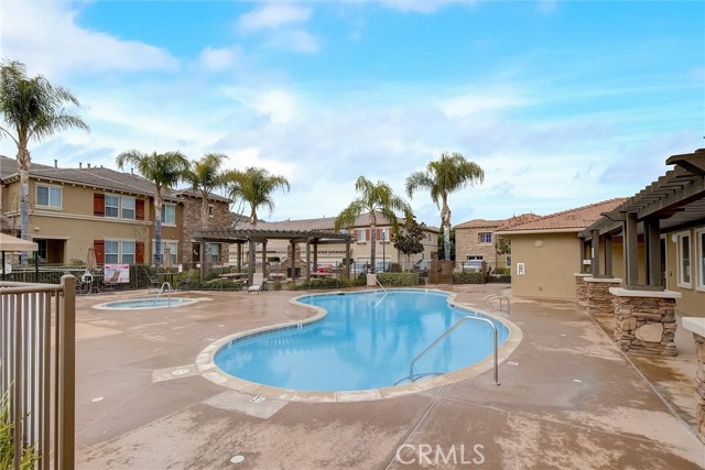 Detail Gallery Image 24 of 28 For 30505 Canyon Hills Rd #2001,  Lake Elsinore,  CA 92532 - 3 Beds | 2/1 Baths