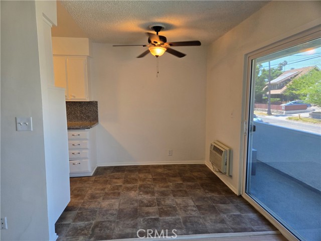 780 Earlham Street, Pasadena CA: https://media.crmls.org/medias/5c292982-3242-4633-b49d-e311e69ecee4.jpg