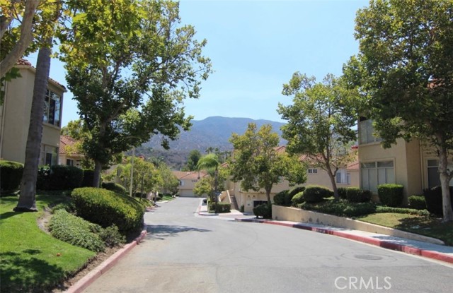 Detail Gallery Image 3 of 9 For 3100 Castelar Ct #103,  Corona,  CA 92882 - 3 Beds | 2/1 Baths