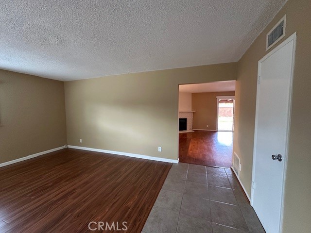 Detail Gallery Image 2 of 40 For 6906 Birchton, West Hills,  CA 91307 - 5 Beds | 2 Baths