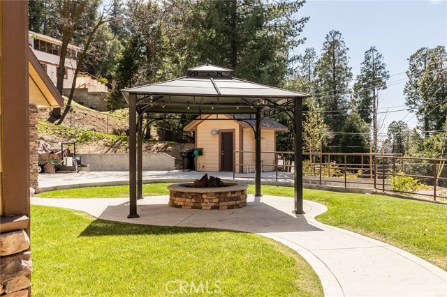 919 Venus Way, Crestline, CA 92325