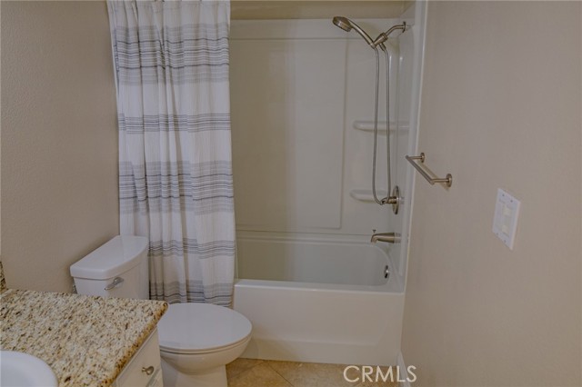 Main bath shower & tub