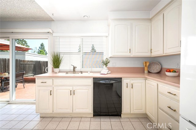Image 23 of 75 For 6572 Mcnutt Way