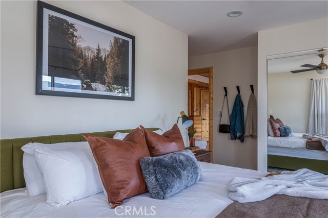 Detail Gallery Image 21 of 39 For 1002 White Mountain, Big Bear City,  CA 92314 - 4 Beds | 3/1 Baths