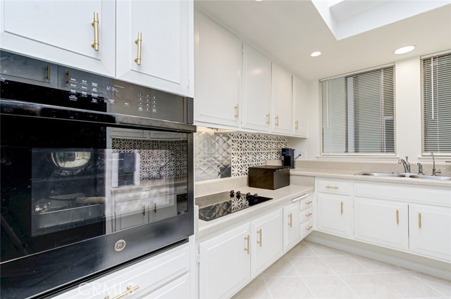 Detail Gallery Image 15 of 34 For 164 Avenida Majorca #Q, Laguna Woods,  CA 92637 - 2 Beds | 2 Baths