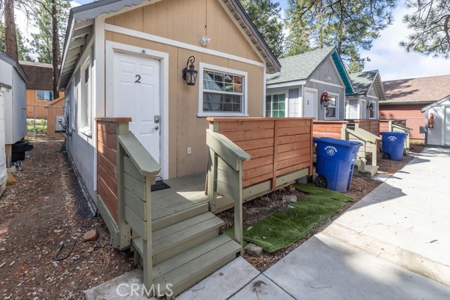 528 Cottage Lane, Big Bear Lake CA: https://media.crmls.org/medias/5c2cfd12-07c7-40ab-8699-d57c36eded39.jpg