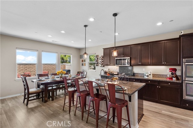 35403 Laurel Tree Court, Winchester CA: https://media.crmls.org/medias/5c2cfd4e-877e-4acb-8a1b-615780f14a7b.jpg