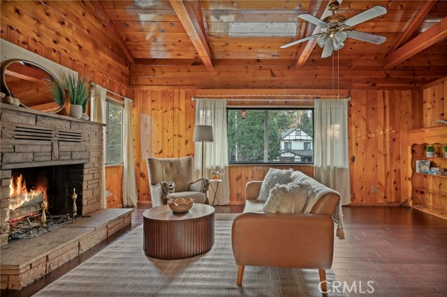 Detail Gallery Image 8 of 48 For 720 Rocky, Crestline,  CA 92325 - 3 Beds | 2 Baths