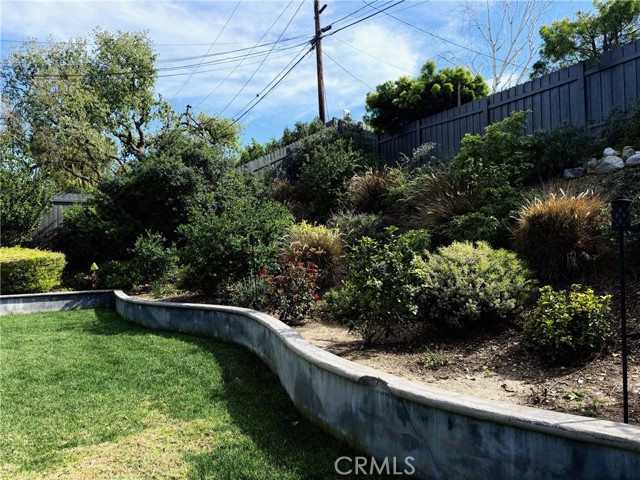 Detail Gallery Image 13 of 14 For 1742 Fisk, Thousand Oaks,  CA 91362 - 4 Beds | 3 Baths