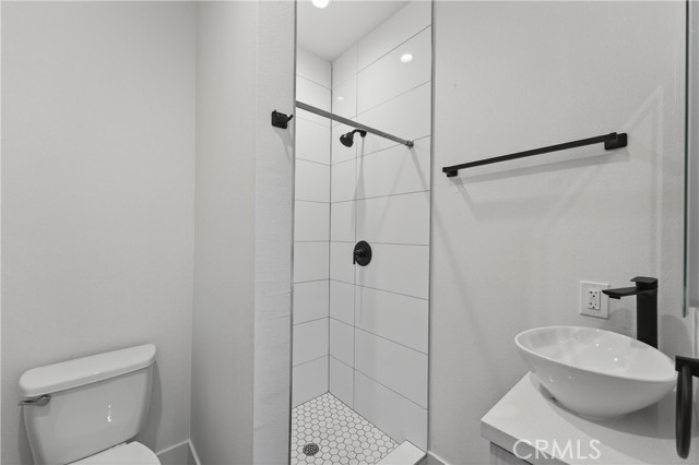 Detail Gallery Image 17 of 35 For 1616 S Norton, Los Angeles,  CA 90019 - 6 Beds | 6/1 Baths