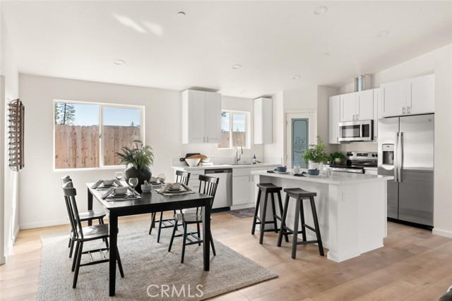 Detail Gallery Image 10 of 33 For 1647 Log Cabin, Paradise,  CA 95969 - 2 Beds | 2 Baths