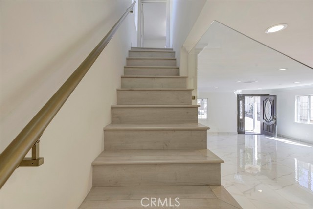 Detail Gallery Image 15 of 27 For 7044 1 Greeley, Tujunga,  CA 91042 - 3 Beds | 2 Baths