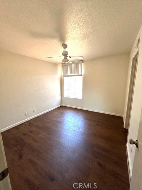 1151 Tori Drive, Hemet CA: https://media.crmls.org/medias/5c2efb0c-706d-4409-96b8-c4713b1b8606.jpg