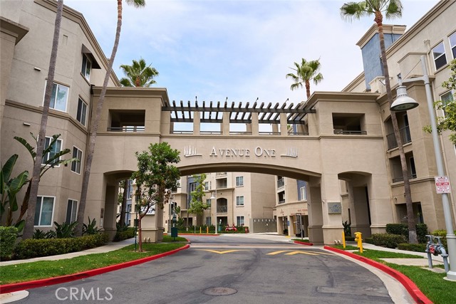 2312 Scholarship, Irvine CA: https://media.crmls.org/medias/5c2f39c1-14fa-4a11-b827-5748687488e9.jpg