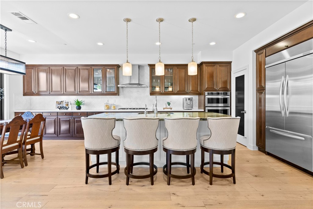 MLS #OC25195995 image #2