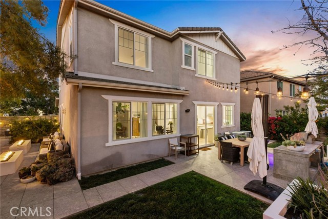 24229 La Montura Drive, Valencia CA: https://media.crmls.org/medias/5c2f706b-de05-4bed-85a2-d63e61ab8478.jpg
