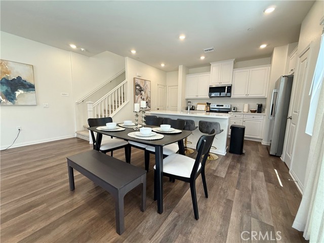 8543 Midway Lane, Chino CA: https://media.crmls.org/medias/5c2fba39-ea78-4696-a0d8-8b930cea4b21.jpg