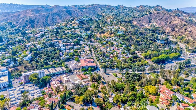 Detail Gallery Image 42 of 51 For 1940 N Highland Ave #66,  Los Angeles,  CA 90068 - 2 Beds | 2 Baths