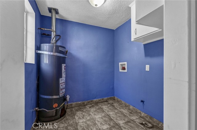 Detail Gallery Image 25 of 28 For 6418 Makee Ave, Los Angeles,  CA 90001 - 4 Beds | 2 Baths