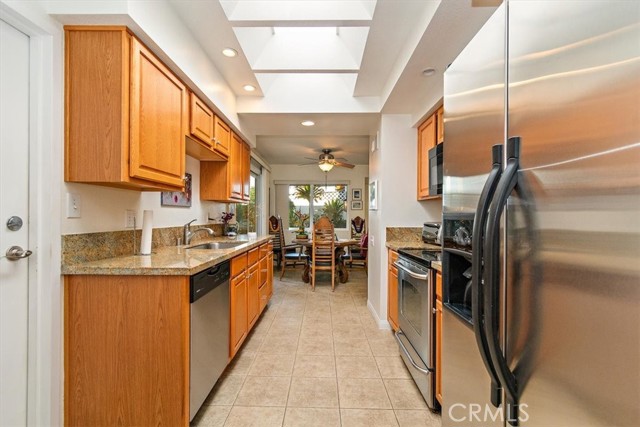 Detail Gallery Image 9 of 21 For 3470 Bahia Blanca #B,  Laguna Woods,  CA 92637 - 2 Beds | 2 Baths